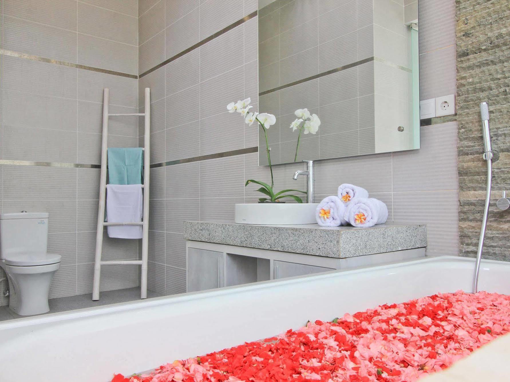 Nikaya Villas Kuta  Ngoại thất bức ảnh